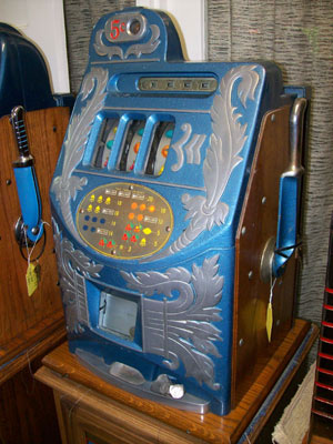 Mills Extra Bell Antique Slot Machine